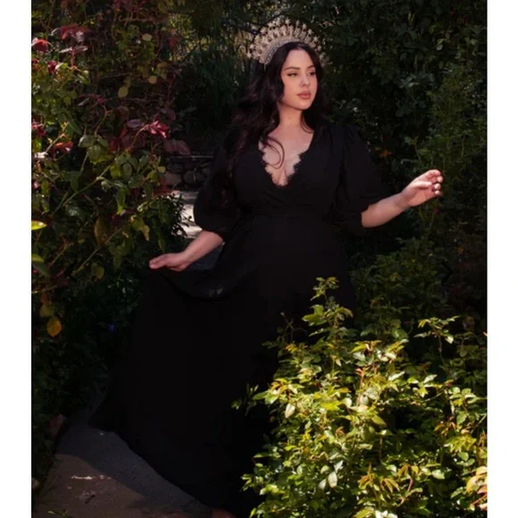 La Femme En Noir Odyssey Dress - Picture 2 of 6